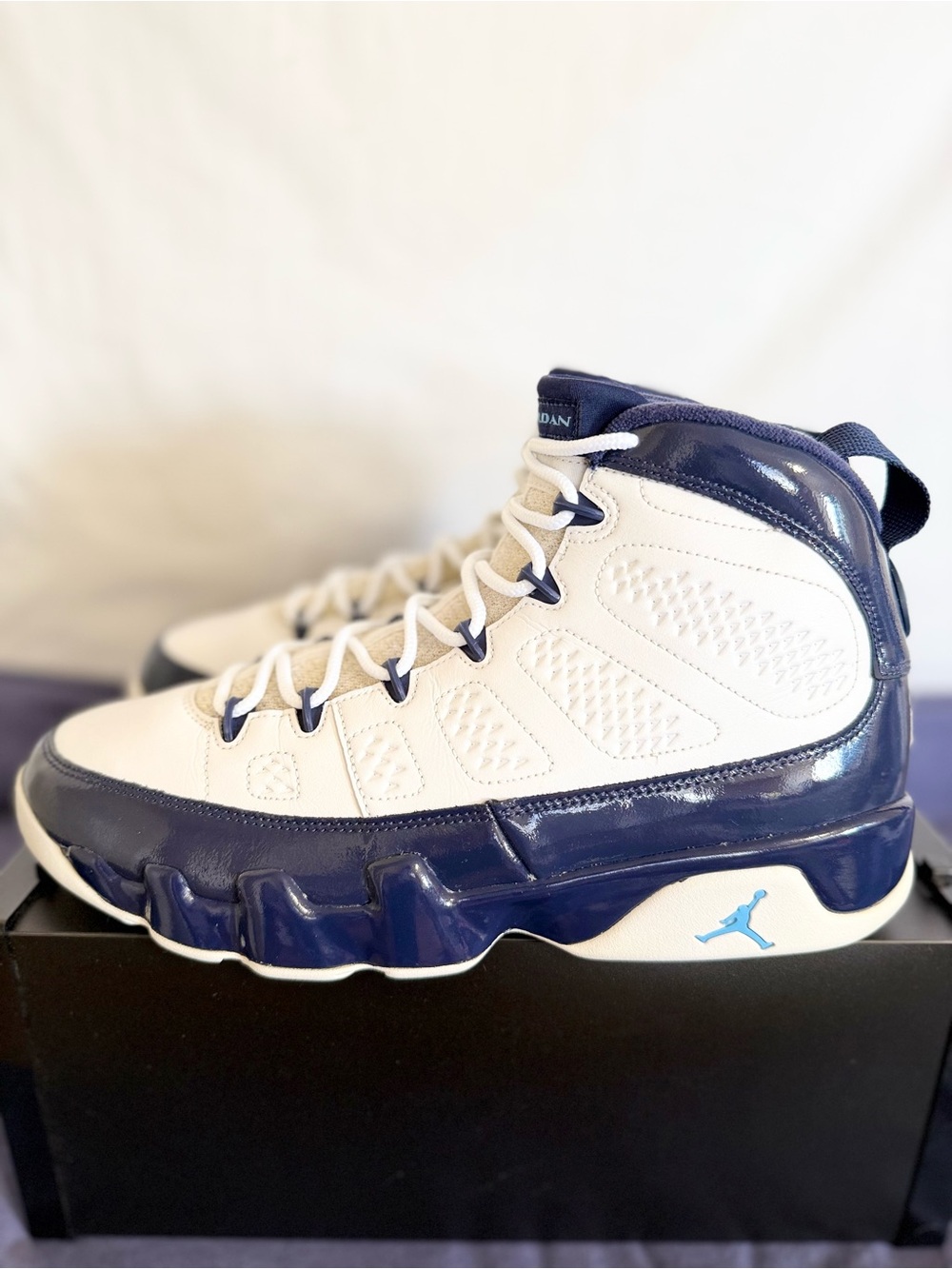 AUTHENTIC Jordan 9 Retro Pearl Blue Size 10 302370-145 2019 PRE-OWNED - Picture 2 of 8